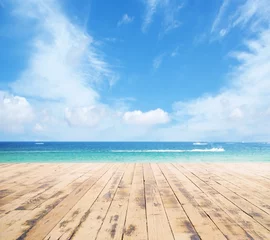 Küchenrückwand glas motiv Abstieg zum Strand Holzsteg, exotisches Meer und blauer Himmel