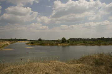 Берег и река