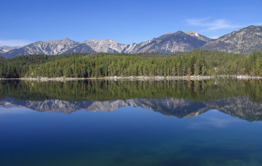 Landschaftsparadies unter der Zugspitze - Eibsee