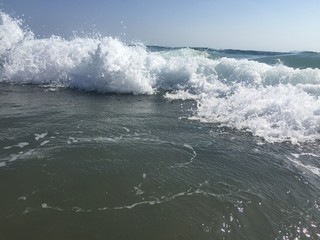 Breaking Waves with Sea Foam