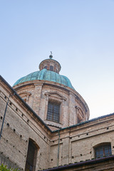 Fototapeta na wymiar Dome of Duomo o Basilica Ursiana