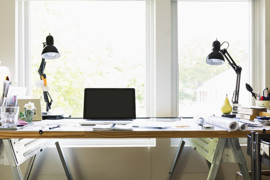 What's the Ideal Timeline for Smooth, Stress-Free Office Makeovers?
