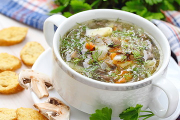 Soup with mushrooms and vegetables