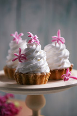 Baskets with a cream