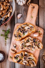 bruschetta with mushrooms