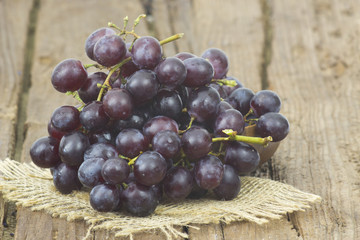 grapes in a bowl