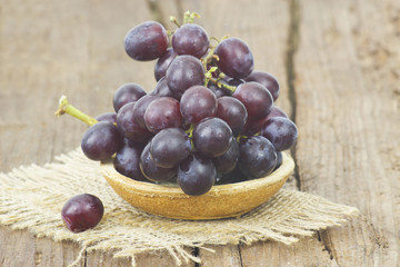 grapes in a bowl