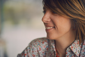 Obraz premium beautiful smiling girl