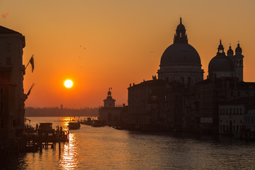 Obraz na płótnie Canvas Sunrise on Grand Canal in Venice
