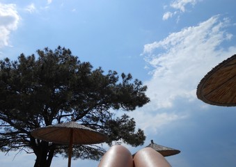 In der Sonne liegen
