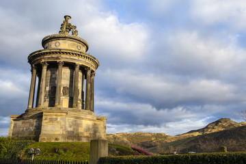 Burns Monument and Arthurs Seat in Edinburgh
