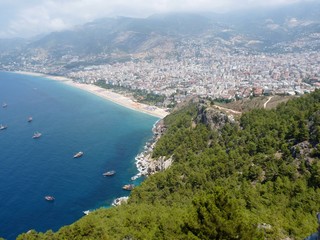 Obraz premium Sea, beach and the city of Alanya, view from the Alanya castle, Turkey