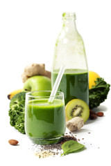 Healthy green smoothie and ingredients