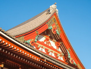 Fototapeta na wymiar Japanese at roof of temple
