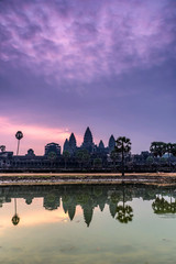 Naklejka premium Sunrise at Angkor Wat.