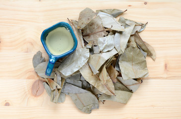 Decoction of the leaves. Graviola tea - natural medicine.