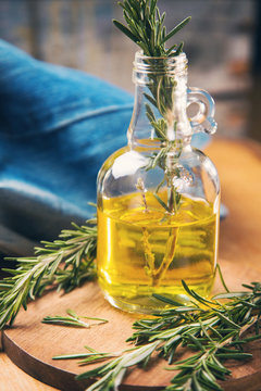 oil with rosemary