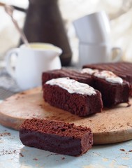 chocolate cake brownies
