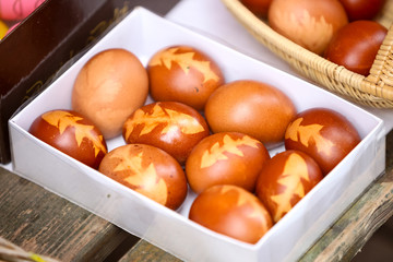 Onion dyed easter eggs
