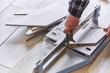 Taglierina per taglio piastrelle