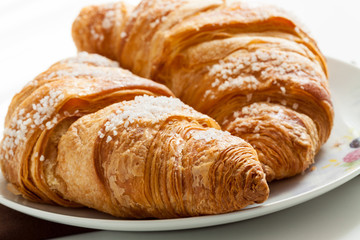 Cornetti alla marmellata