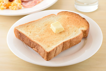 朝食のトースト