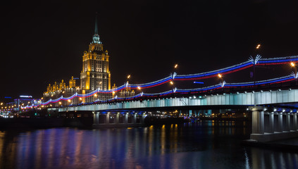 Obraz premium Ukraine hotel (Radisson Royal Hotel) in night illumination. Radisson Royal Hotel - the five-star hotel located in the center of Moscow, in one of Stalin skyscrapers