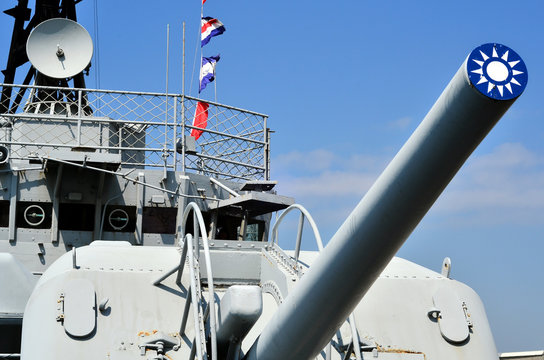 bateau de guerre