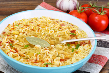 Tasty Bean Soup with Chinese Noodles