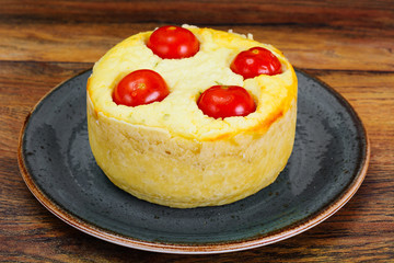 Kish with Ricotta, Cherry Tomatoes and Mint