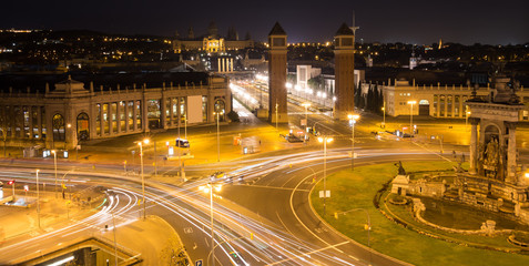 Fototapeta premium plaza des espanya barcelona spain at night