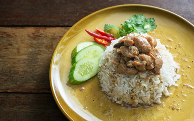 rice chicken with brown sauce