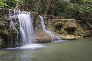 Fototapeta na wymiar Huai Mae Khamin Waterfall