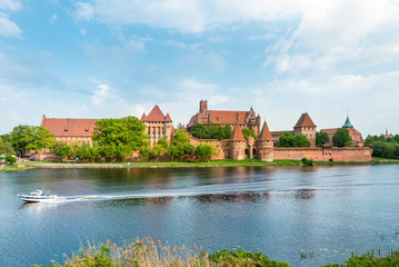 Naklejka na ściany i meble Malbork (Marienburg) Castle in Pomerania, Poland.