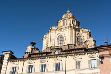 Fototapeta na wymiar San Lorenzo Church in Turin, Italy 