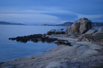 Fototapeta na wymiar Abend am Meer bei Palau / Sardinien