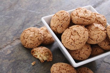 traditional ameretti biscuits