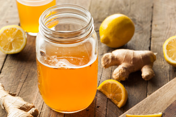 Homemade Fermented Raw Kombucha Tea © Brent Hofacker