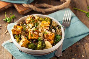 Homemade Quinoa Tofu Bowl
