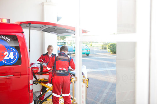11 974 Best Emergency Entrance Images Stock Photos Vectors Adobe Stock