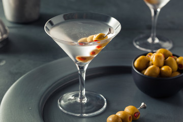 Classic Shaken Dry Vodka Martini