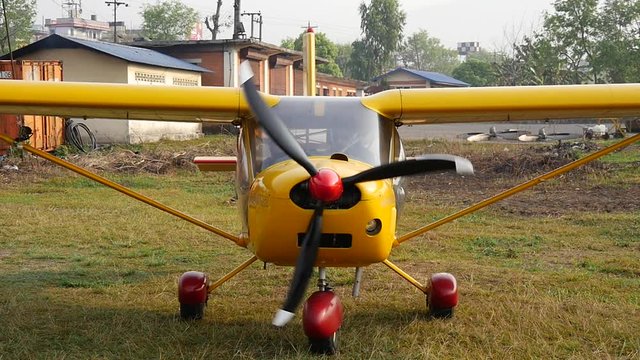 Small double plane starts the engine