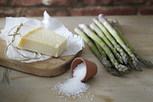 Grated parmesan and asparagus
