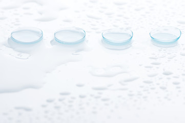Wet contact lenses