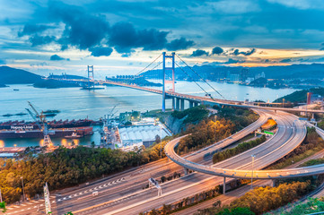 Fototapeta na wymiar Tsing Ma Bridge