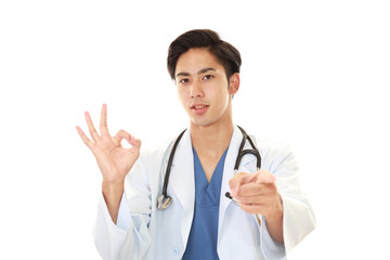 Fototapeta premium 笑顔の医師