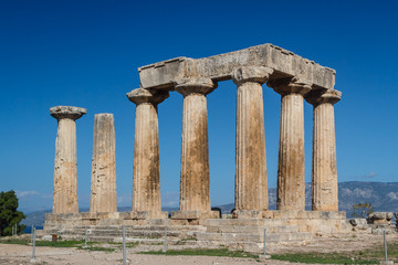 Fototapeta premium Ruins of the ancient city of Corinth, Greece