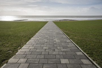 Blick vom B&uuml;sumer Deich auf die Nordsee