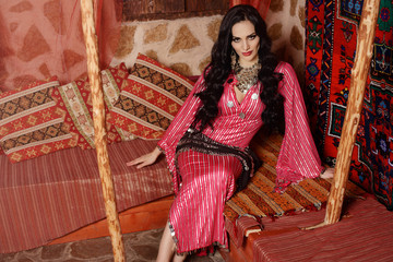 Fototapeta premium Girl in arabic dancing costume