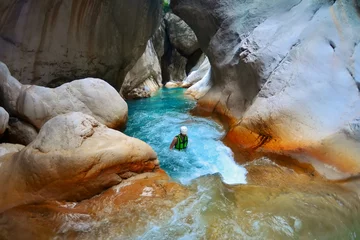 Abwaschbare Fototapete Schlucht Deep Harmony Canyon in Turkey near Goynuk and tourists
